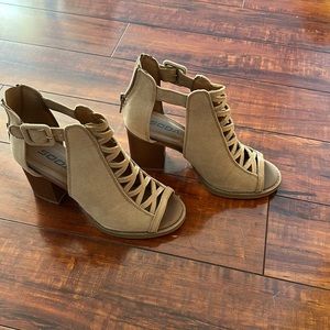NanaMacs Booties/Sandals